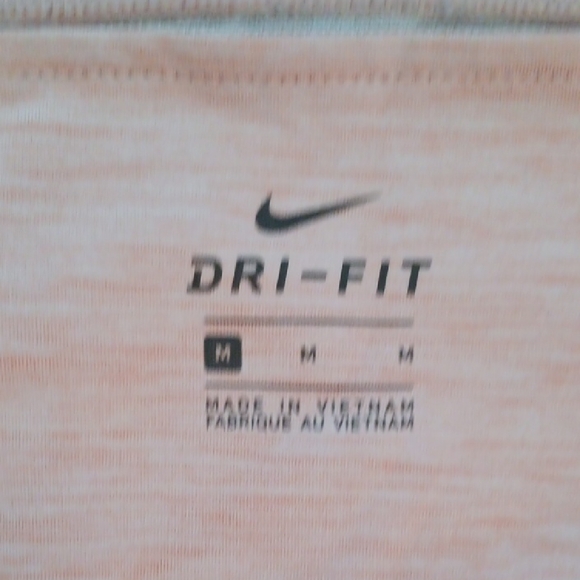 Nike Kids Soft Pink Leggings. #305 - Picture 2 of 7